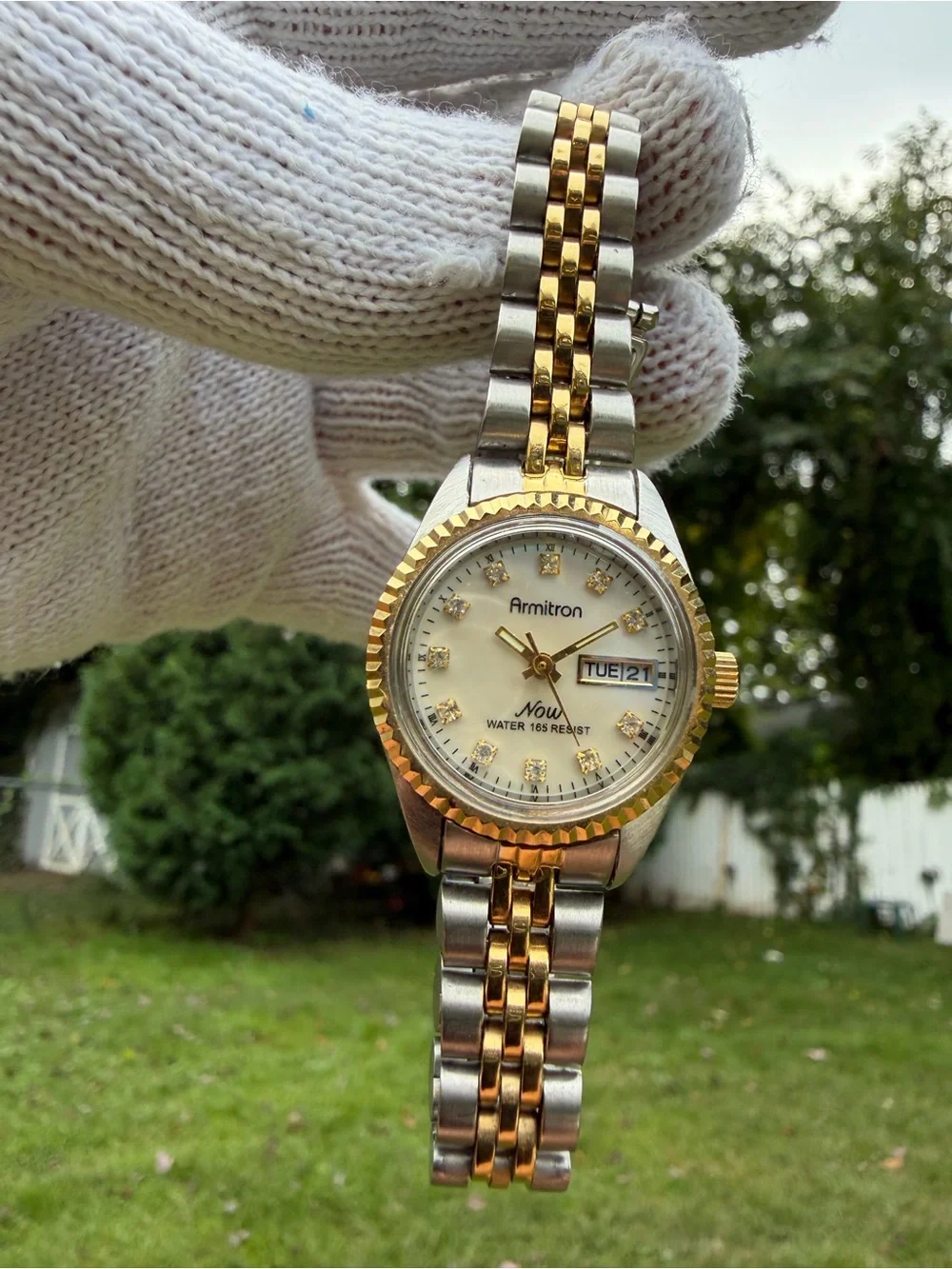 Vintage Armitron Now Women's Two-Tone Watch Day/Date Crystal Markers 165ft WR